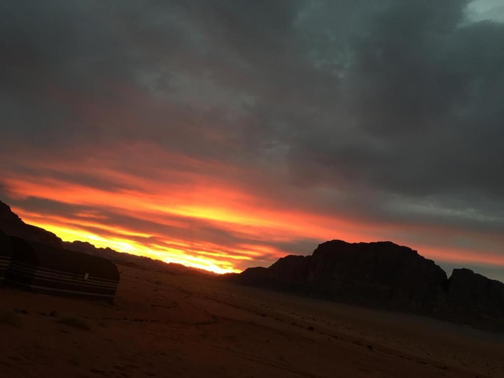 Heart Rum Camp Wadi Rum Eksteriør bilde