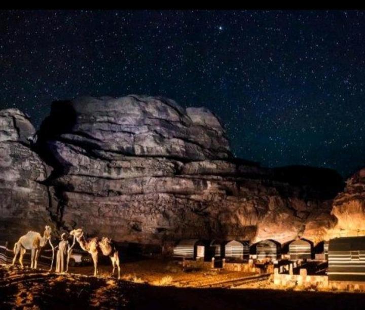 Heart Rum Camp Wadi Rum Eksteriør bilde